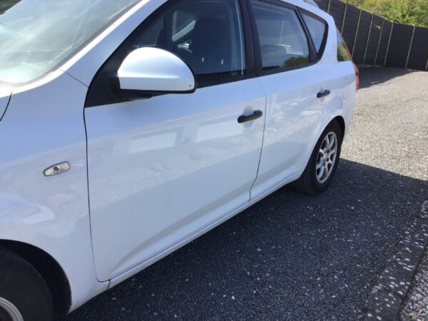 Kia seed 2010 - Image 8