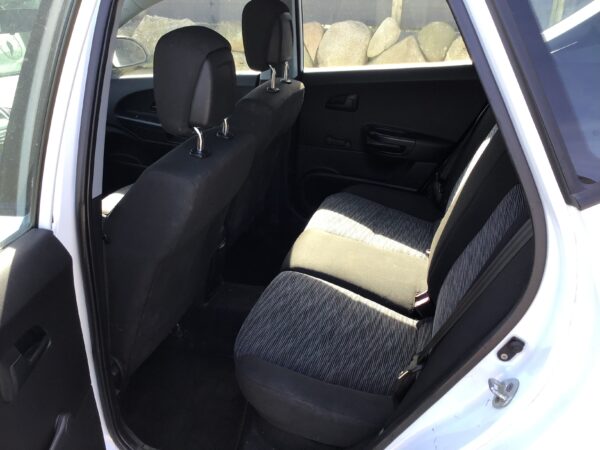 Kia seed 2010 - Image 7